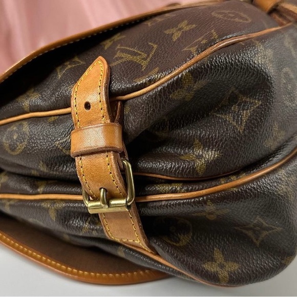 Louis Vuitton Saumur 30 - Picture 3 of 9